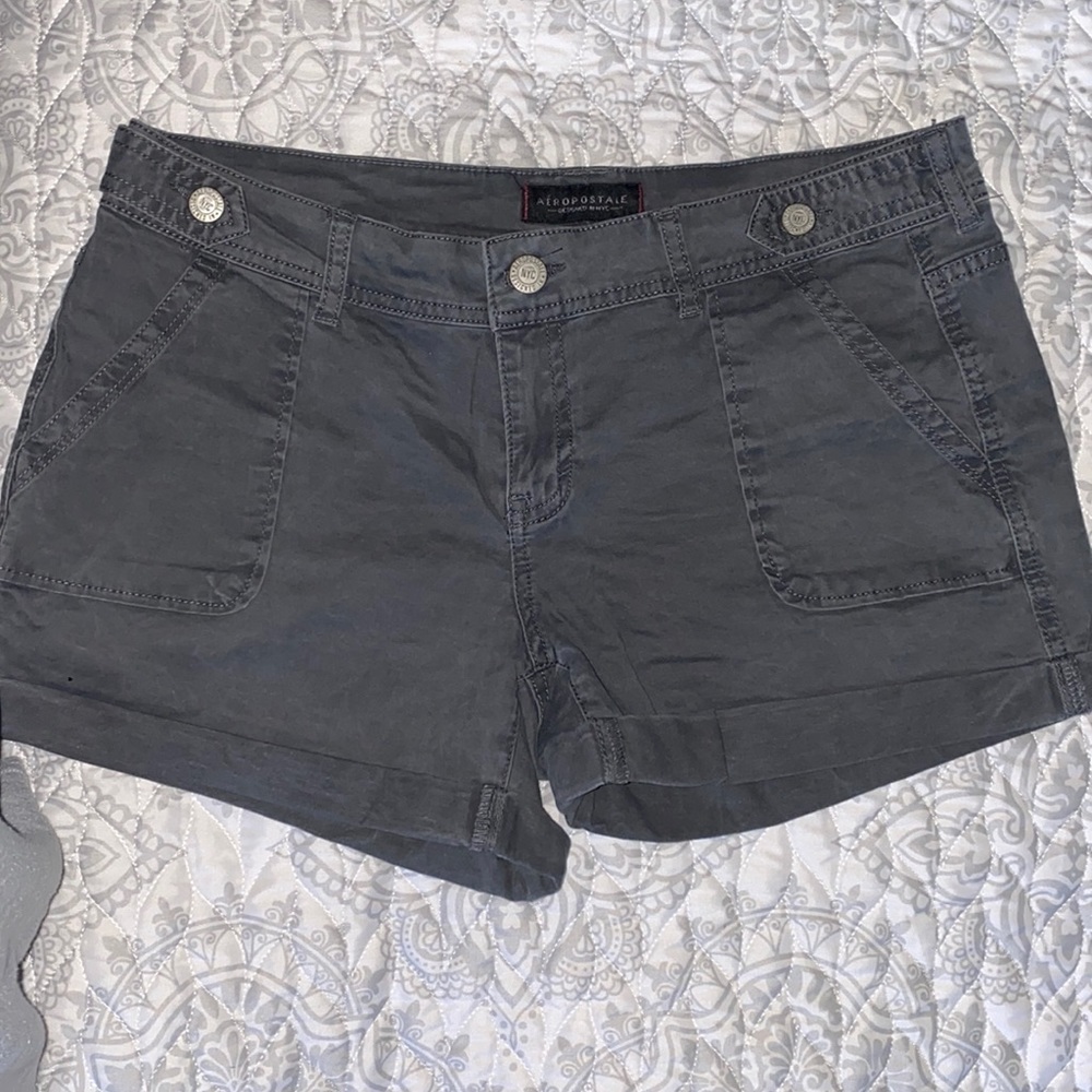 NWOT Aeropostale Size 10 shorts. 3” inseam. Dark grak